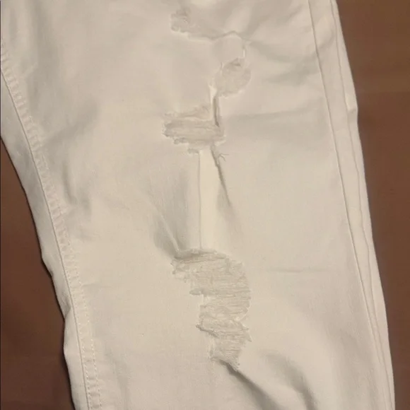 Vanilla Star Women's White Skinny Jeans - Picture 5 of 9